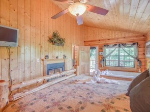 Bear Escape by Jackson Mountain Rentals