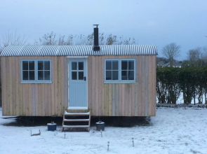 Little Trelawney Shepherd Hut