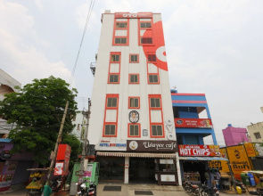 Oyo 6637 Hotel Bvn Grand