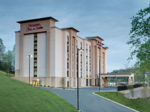 Hampton Inn & Suites Knoxville Papermill Drive