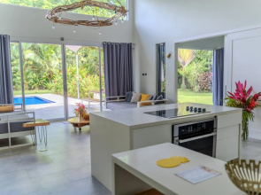 Lilan Nature, Modern House N°1, private swimming pool.