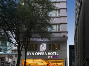 Dyn Opera Hotel