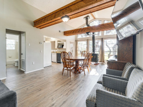 Canyon Lake House w/ Porch, Views + Private Gazebo