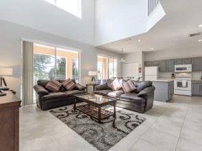 Amazing House! - Emerald - 2696LIC