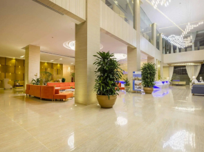 Diamond Bay Condotel