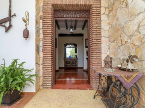 Francisquita - Modern Stylish Country Villa, Private Pool, Air Con, Wifi
