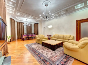 LUX Apartments Shelkovichnaya