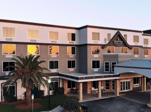 Country Inn & Suites by Radisson, Port Canaveral, FL