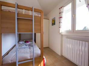 A Modern Furnished Studio With a Lovely Balcony
