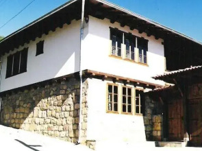 Kostadinovi Kashti Complex