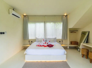 Villa Laguna by Pertama Management