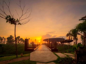 Komune Resort & Beach Club Bali