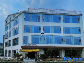 Dujiangyan South Bridge Guishu Gong Sitting Private Tang Homestay