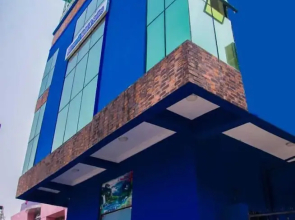 Blumerrit Hotel & Suites