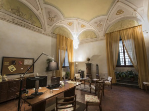 Residenza dEpoca Torre Dei Lari