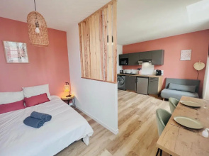 LE QUAI 3 - Studio neuf LUMINEUX CALME - CLIM - WiFi - Gare à 200m