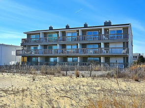 2 Swedes Street Bermuda Sea Mist Community by Long & Foster
