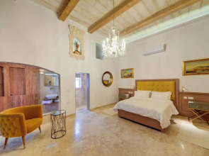 Room-ta' Karmenu - An 800 Year old Moder