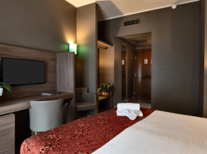 Hotel Sunflower