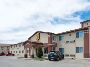 Super 8 Bernalillo