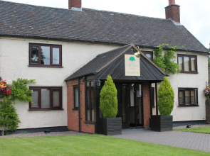 Oak Farm Hotel
