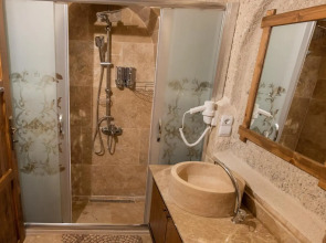 Grand Elite Cave Suites