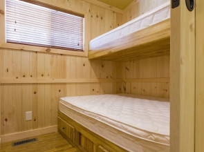 Sunset Lakes RV Resort