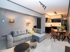 Luxury Premium Suite #1