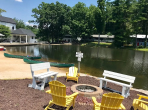 Stone Studio Lakefront Pool Access