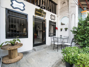 Chino Town Gallery Alley