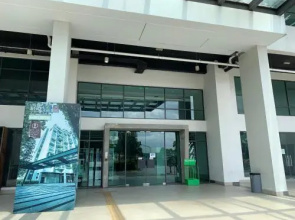 +WIFI Skyview Univ360 Place Facing Mines Lake
