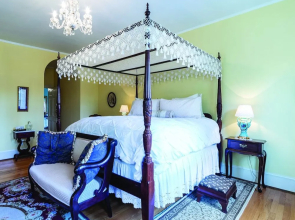 Hillcrest Mansion Inn