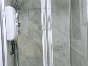 Ivy Chic Apartments by CityNest