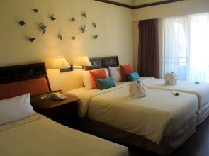 Seaview Patong Hotel