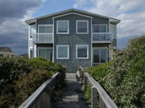 Pelican's Perch Duplex - 3 Br Home
