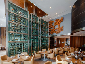 Отель Radisson Blu Hotel, Dubai Media City