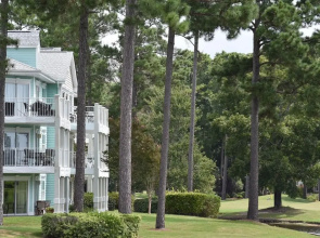 Golf Resort Villa 509 within Walking Distance to Food and the Pool by RedAwning