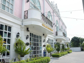 Westgate Residence Hotel