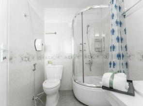 Camila Airport Hotel