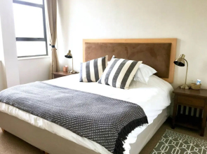 Modern One Bedroom Apartment With City Views