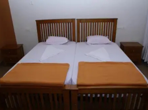 Pearl Beach Bungalow