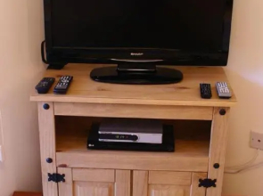 Beautiful quiet well-furnished Apartment B201 with large terrace, Wi-Fi & SAT TV