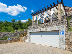 Awesome Home in Veprinac With 4 Bedrooms, Wifi and Outdoor Swimming Pool