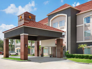La Quinta Inn & Suites by Wyndham Brownsville North