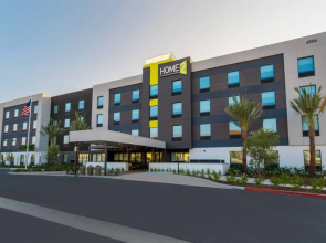 Home2 Suites by Hilton Corona