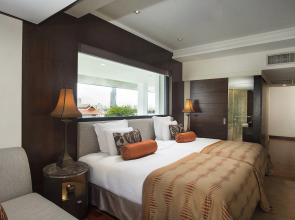 Anantara Riverside Bangkok Resort