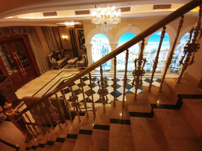 Anant Palace Hotel