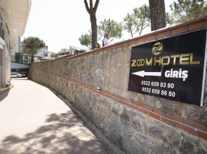 Zoom Hotel