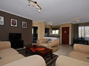 Jozi Apartments Radiokop
