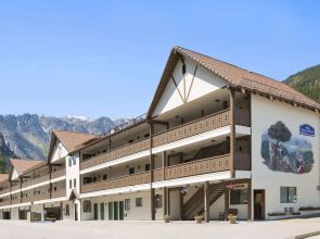 Howard Johnson by Wyndham Leavenworth